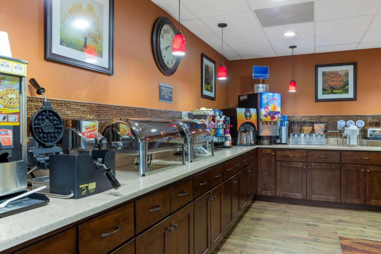 Western Seneca-clemson Hotel 3*